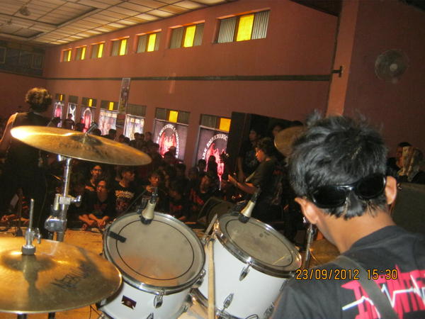 Disintegrator_Thrash tweet media