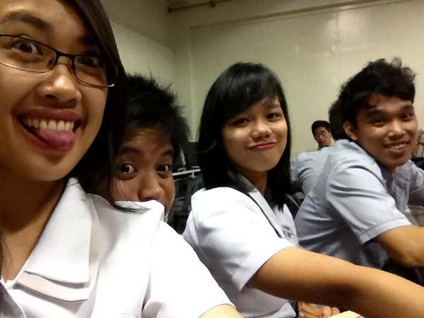 OhLeyah's tweet image. @kjiela @gelocamero and mr. Sison :) #databaseclass