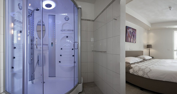Ben jij onze geluksvolger die er 21.30 vandoor gaat met 2pWeekend <a href="/Boerderijkamers/">Boerderijkamers</a> incl. sauna/jacuzzi &amp; massage? RT!