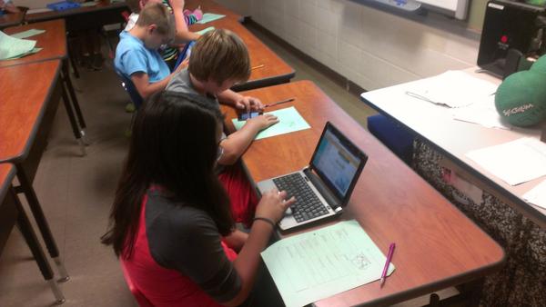 5th Grade students doing a biome research for the paper while using their own device.  #BYOD. <a href="/OHLSD/">Oak Hills Schools</a> @eTech_Ohio