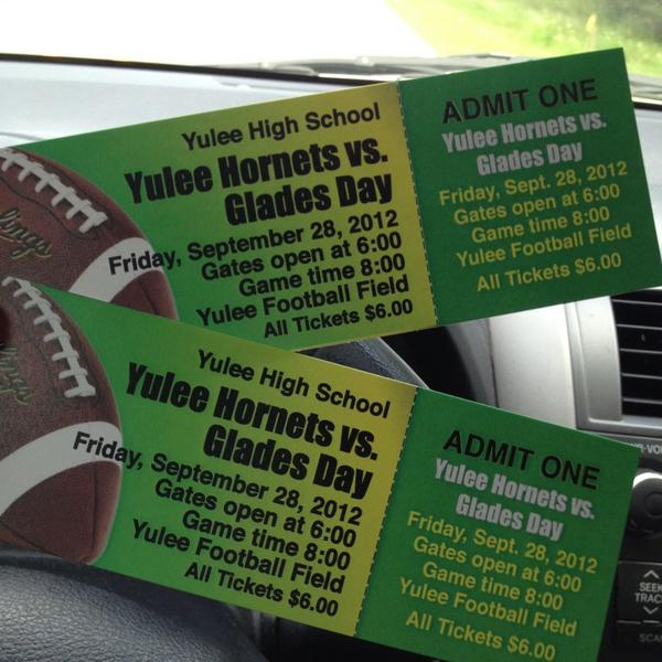 JHHunt42's tweet photo. @ImKelvinTaylor I got my tickets to the game!!! Can't wait to see you run all over Yulee!!! http://t.co/n3iRVmIQ