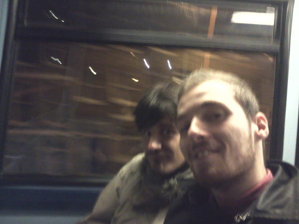 Fabriziowilde's tweet photo. Towards home sweet (english) home! #london #canarywharf http://t.co/6RMf8tFt