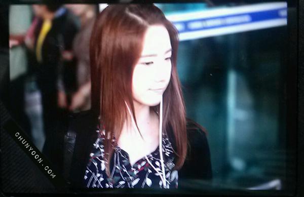 [PIC][26-09-2012]SNSD trở về Hàn Quốc sau chuyến đi đến Nhật Bản quảng bá cho Đĩa đơn "Oh!" vào sáng nay A3sC11gCEAE__gR