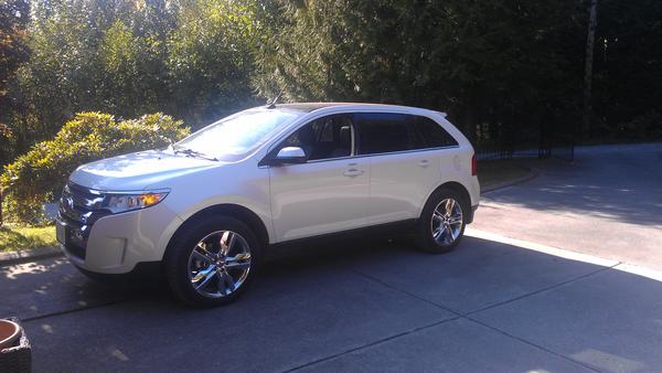 Kimberlie_W's tweet photo. Still so in love with my new ride #Fordlove http://t.co/wR0vAQD7