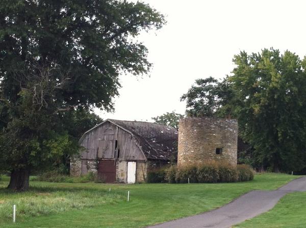 taylorcn's tweet photo. Tenth at Clustered Spires. Good round today! http://t.co/6tq6V180