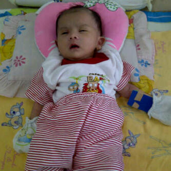 Deedi's tweet photo. My dear kayleen, get well soon, TUHAN pasti menyembuhkanmu http://t.co/8NrHmlpG