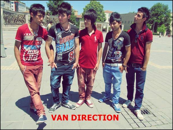 aliyandroben's tweet photo. One Direction hayranlarına müjde!!! Sonunda beklenen oldu!!! One Direction Türkiye'de!!! http://t.co/jHnvJRM3