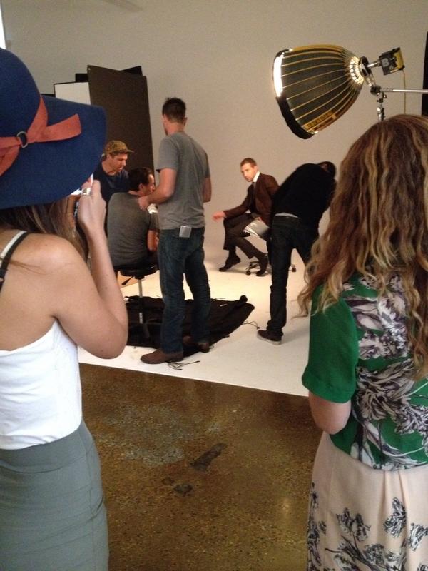 WendiandNicole's tweet photo. Just another day on set... http://t.co/L6SQB6k2