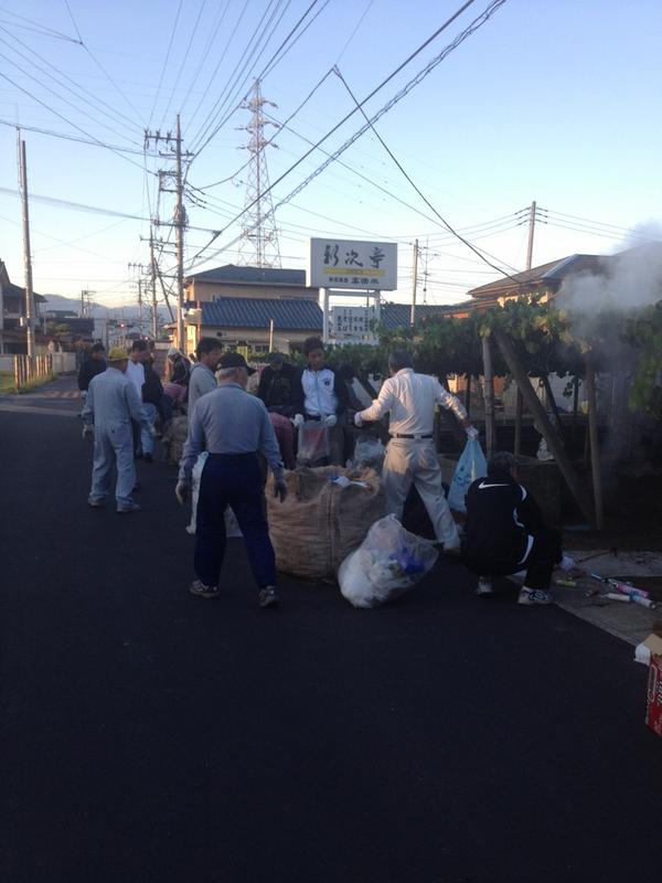 ishikawa_auto's tweet photo. 有価物当番。

さむっ(>へ<｡) http://t.co/NCbK0JRV