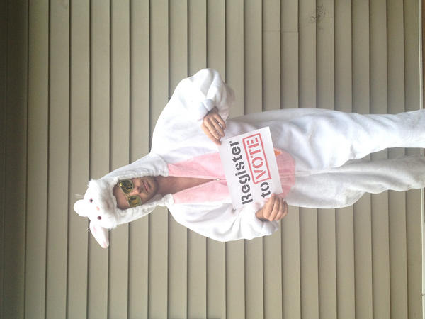 2SkinneeJs's tweet image. Stage Bunny Crash reminds you that Stumpy says - REGISTER TO VOTE!!!!!
-2SJ