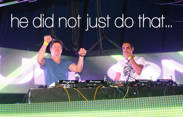 Viva_Photo's tweet image. @FerryCorsten The original #GangnamStyle #FerrydoesGangnam #PITP2012