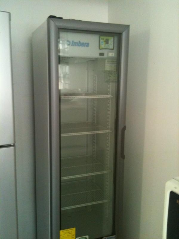 yourrutia's tweet photo. Vendo refrigerador Imbera de Legs si saben de alguien favor de ponerse en contacto 
Saludos http://t.co/j9zqUqW0