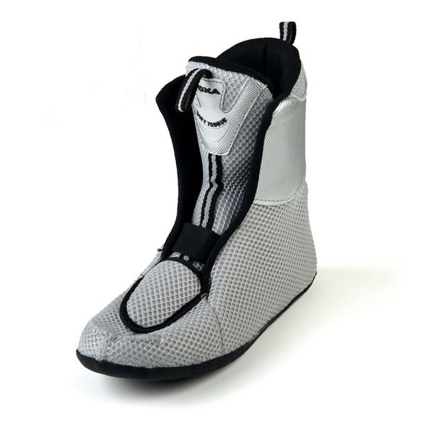 Hardshell Boot Liners now available online at masterlineusa.com/Quantum-Skis Available sizes 36-49.
