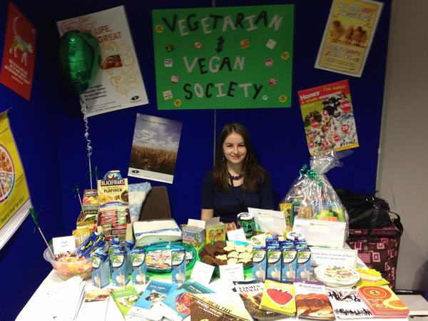CardiffVegSoc's tweet photo. Come along &amp; see our stall  at the @cardiffstudents fayre in the Great Hall. Lots of freebies &amp; remember to sign up :) http://t.co/HBgxsxxN
