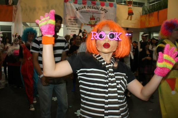 terbaik ke-4: ALOYSIUS DHIMAS TRIKURNIAN - SMA DE BRITTO, mendapatkan uang tunai Rp 200.000 + piagam + sertifikat