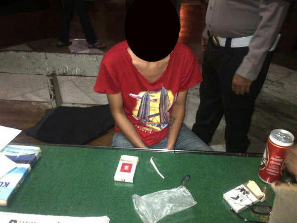 Pelaku tertangkap membawa Ganja pada saat Razia Polsek U. Pandang Polrestabes Makassar