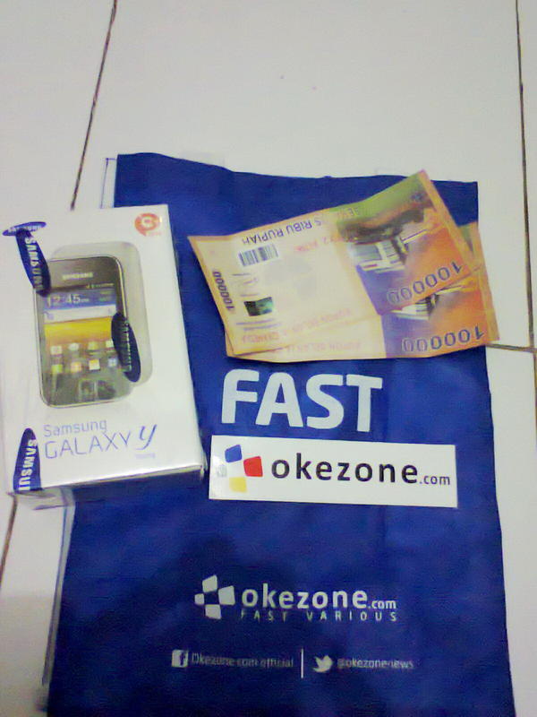 Yuhhuu...akhirnya ya. Seneng banget dong "<a href="/tyokurniawan_/">Tyo Kurniawan</a>: thanks ya min <a href="/GwBerani/">Gue Berani SNMPTN</a> , hadiahnya udh nyampe dg selamat :D "