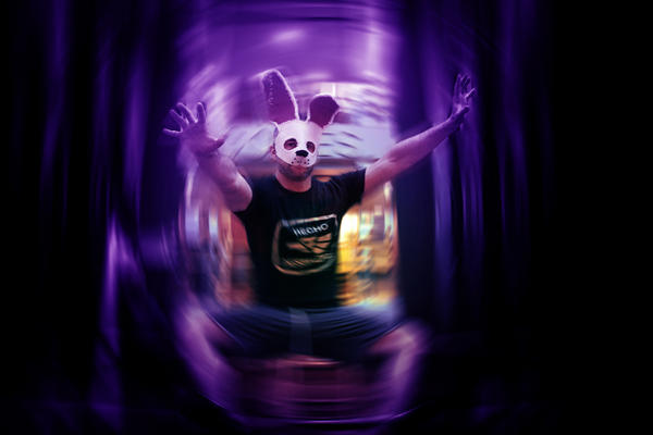 itstheRaBBiT's tweet photo. @betashop Falling down the Rabbit Hole never looked so FAB <3 xx #jasongoldberg @Fab #alexanderguerra @rabbit #mask http://t.co/SqKJnCCJ