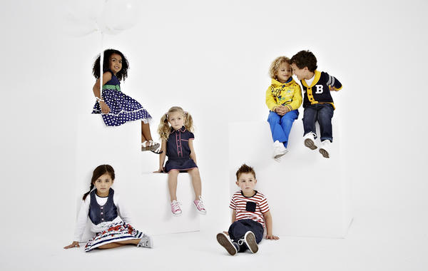 Very_Kathryn's tweet photo. @SonyaCisco @very_kerrie see sneak peak of SS'13 Ladybird shoot, adorable!!! http://t.co/9N4ngxvq