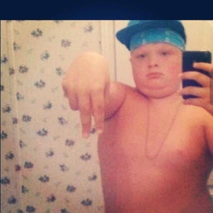 DanFitchett's tweet image. Found this pic of @mattie_clark #rudeboy #muffin #2chins #fissup