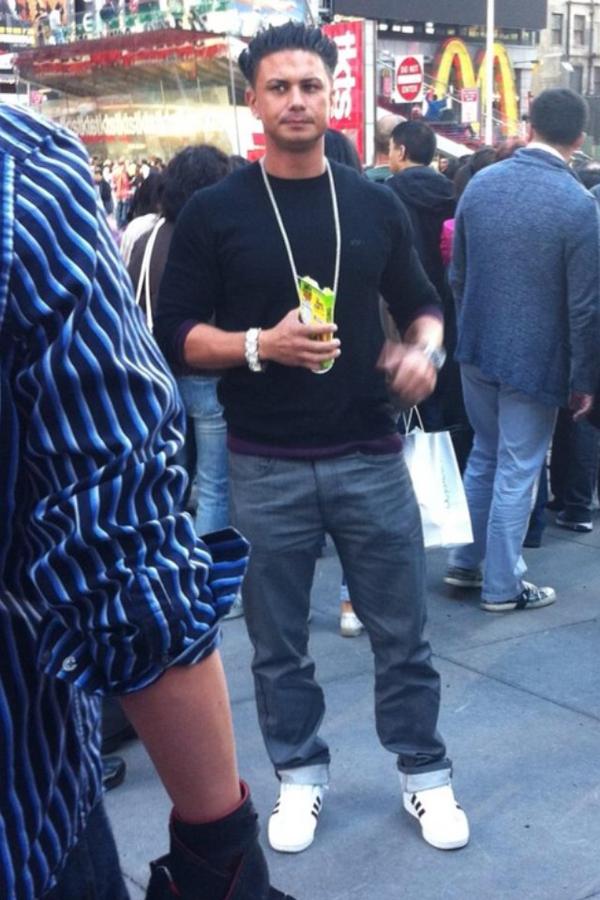 jillrobben's tweet image. Been in New York for less than 2 hours and already had a celebrity encounter. #iloveithere #djpauly