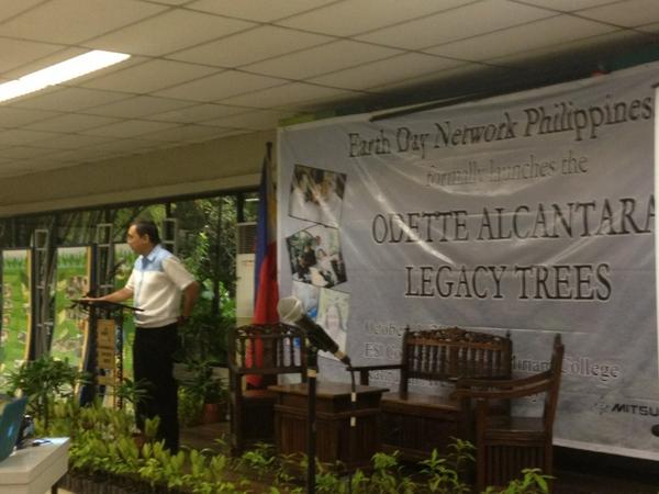 novaclotario's tweet image. Such a nice stage! Seedlings were used as stage skirt #odettealcantara #legacytrees