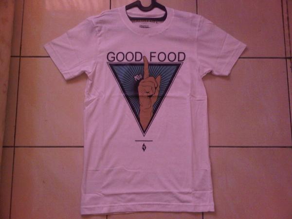 HLCloth's tweet photo. good food l 75 ribu l s,m,l,xl  l yang mau pesen sms ke 085718883592 :D http://t.co/DAPanOlr