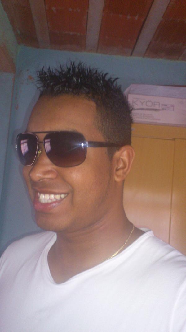 levig1058 tweet picture