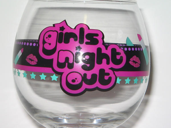 manbashers's tweet photo. "Girls Night Out" and morenew,  fun and sassy wine glasses at http://t.co/8dq3T4Ty http://t.co/WI1Gok11