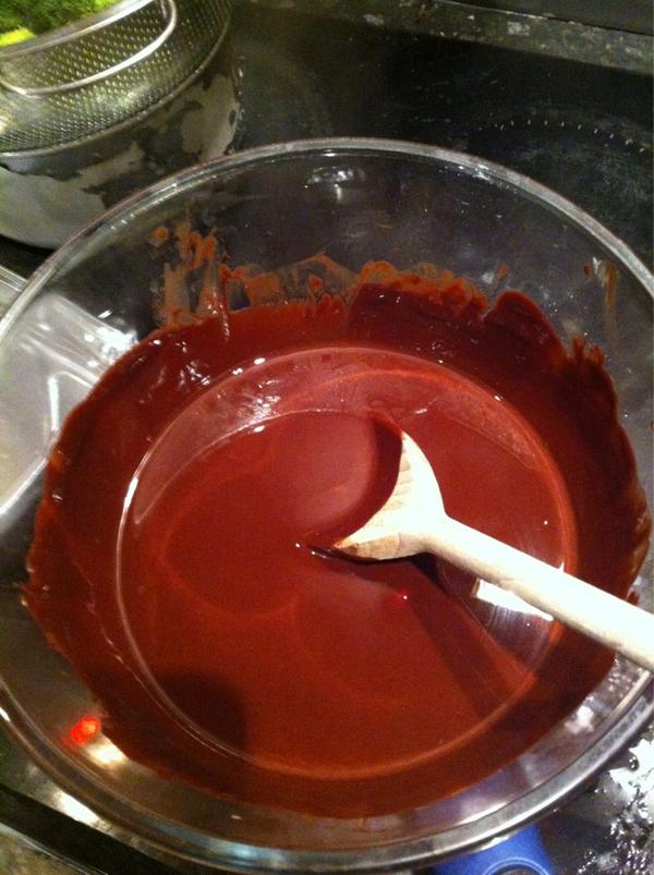 scott_freer's tweet image. Just a cheeky bit of baking with @jacobmrowan #NotGayAtAll #FromThis