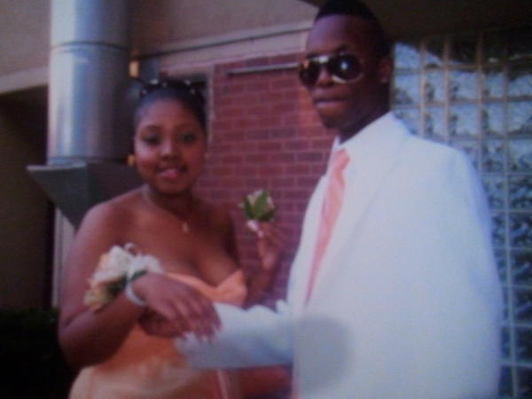 iBprimadonna's tweet image. #TBT me and @TreeJ_bumbaclot #prom2009