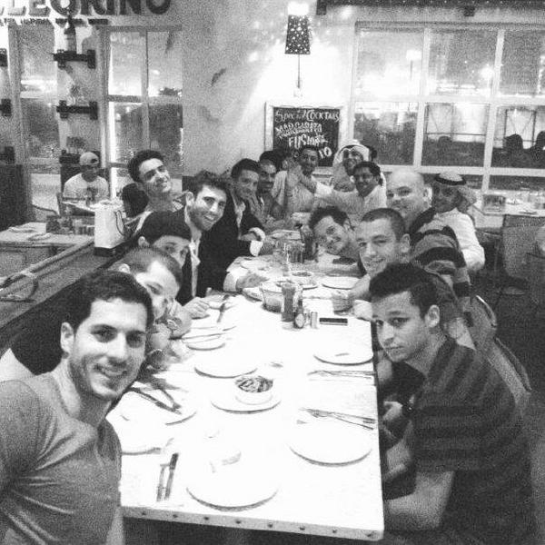 GregoriReal's tweet photo. A wonderful dinner with friend! com @Fernando_Sippel http://t.co/4Uk6Dhhb