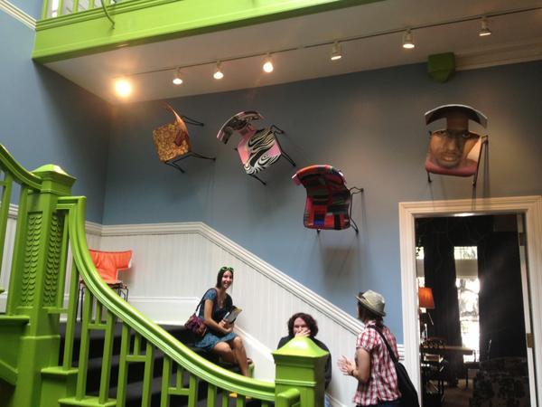 SCADProbz's tweet image. Chairs on da wall of Poetter whaaaaat?! #SCADProbz