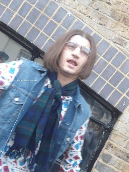 LouisPerfectTom's tweet photo. HAHAHAHHAHAHAHHA, che carino che sei. http://t.co/OMIzB92o