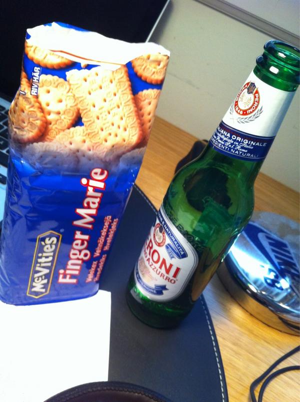 yxget's tweet photo. Brekkfast http://t.co/MJES1lZW