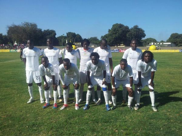 verdademz's tweet photo. RT @DesportoMZ: #Moçambola2012 @FotoMangueze: #Incomati http://t.co/oCXbwmKb #futebol #moçambique