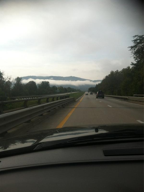 RmcParty's tweet image. Love this state, especially when the mountains are smokey #vols