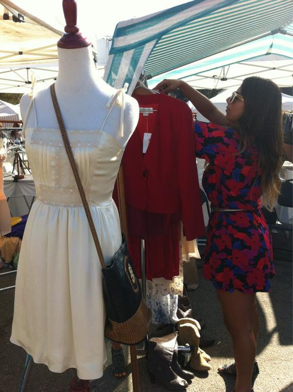 KillerStyling's tweet photo. The @KillerStyling Shop is open! Meet us at Melrose &amp; Fairfax #LosAngeles #MelroseTradingPost #HotIntheCity http://t.co/ubd8mSeB
