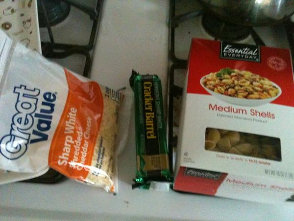 thesamLjackson's tweet image. You know what dat meansssss  #homemademacandcheese
