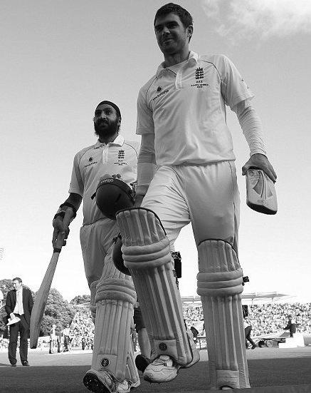 James Michael "Jimmy" Anderson & Mudhsuden "Monty" Singh Panesar - SWALEC 09