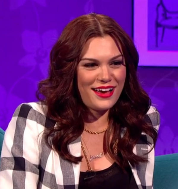 Did anyone else spot Jessie J wearing a personalised necklace on #AlanCarr #ChattyMan on Friday?