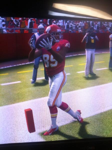 Bsaturno9's tweet image. This is how close I came to taking a 3-1 series lead vs @thechiefoneill #inches #2ptconversion