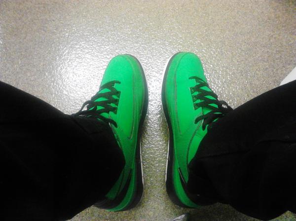 jwillrunitup's tweet photo. Kicks I wore today http://t.co/G9BrJvn7