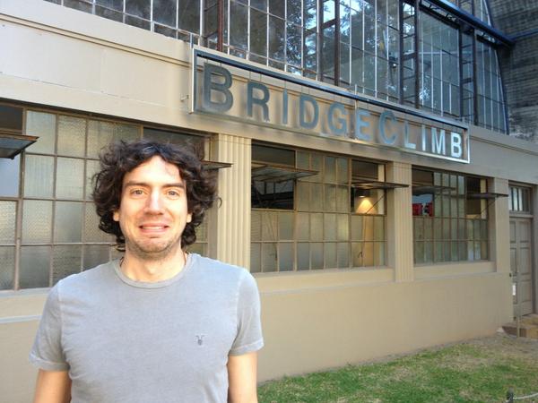 garysnowpatrol's tweet photo. About to do the bridge climb of the Sydney Harbour Bridge. Yikes! @bridgeclimb_syd http://t.co/8o5zl3Ay
