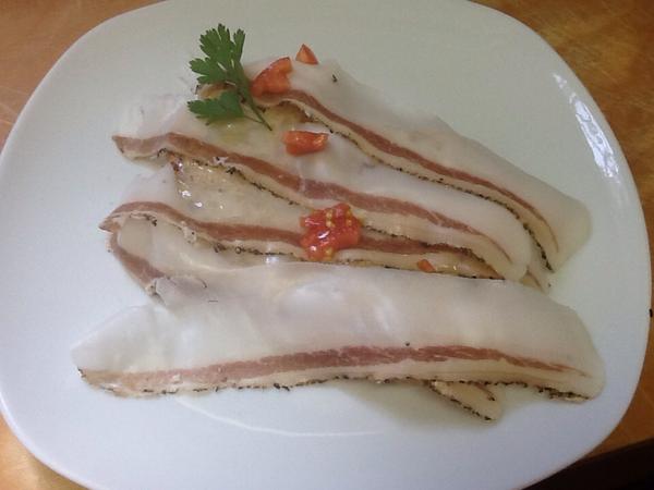 CHE NE DITE DI UN BEL CROSTONE AL LARDO??!!!!!mmmmm