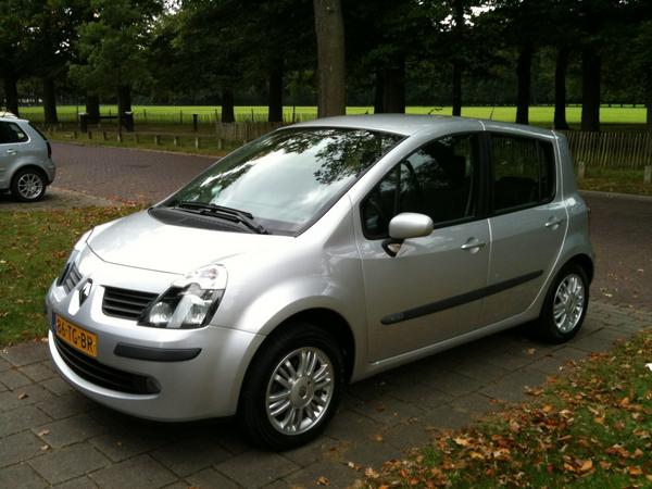 Ons nieuwe racemonster:) en wat is me moeder er blij mee!