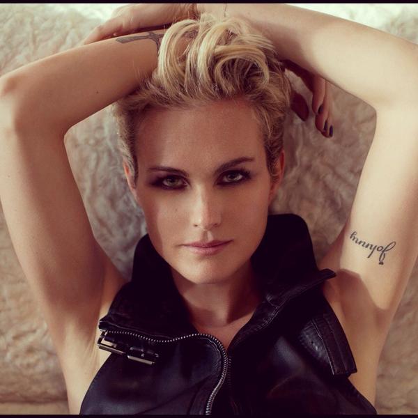 Laeticia Hallyday On Twitter Johnnysjh I Ve Got You Under My Skin Photoshoot Losangeles Riccardotinelli Tattoo Http T Co Nkt0li0j