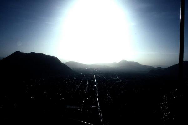 OrizabaStudio's tweet image. ¿Error del sensor de la cámara? Así salio esta toma de la ciudad de Orizaba durante un amanecer.