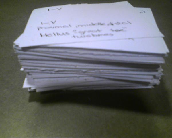 Deanna_Lynnn's tweet image. So many flashcards #PAschoolproblems