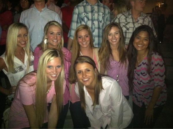 CarsynWegman's tweet image. Josh Abbott Band Concert! #countrycancure #THINKPINKTHINKZTA 🎀👑💗🎤